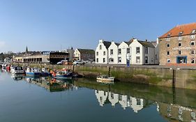 Close To The Beach, Harbour And Local Shops